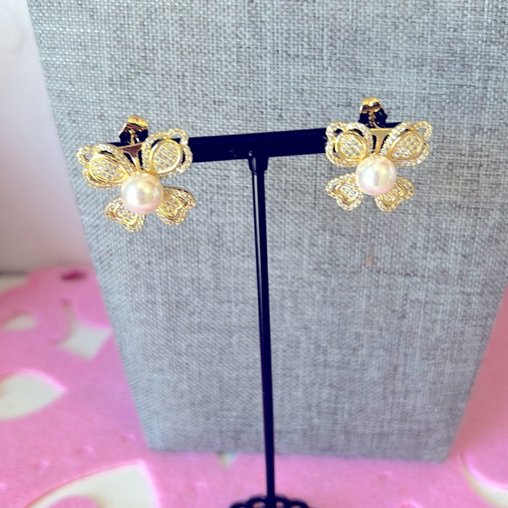 Aretes 14 k gold plated de flor